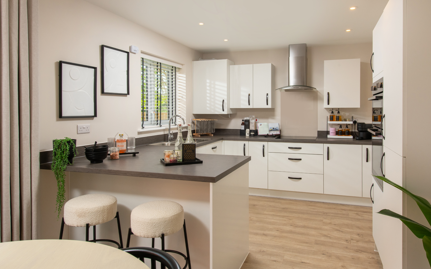 Modern Cream Kitchen